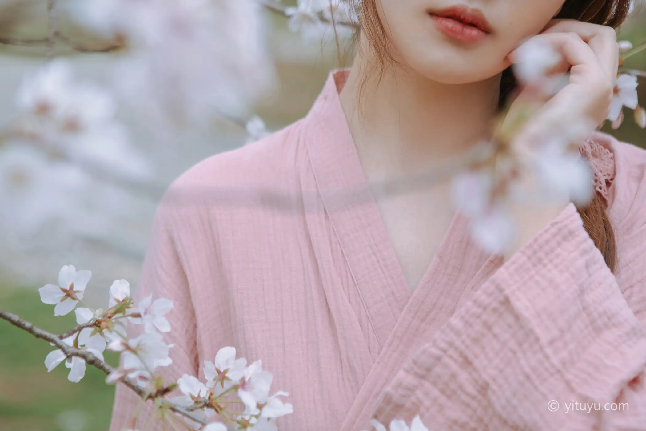 [YITUYU] 2021.05.19 Vol.057 – The wind is getting warmer and the cherry blossoms will be blooming A little April#[24P]-13