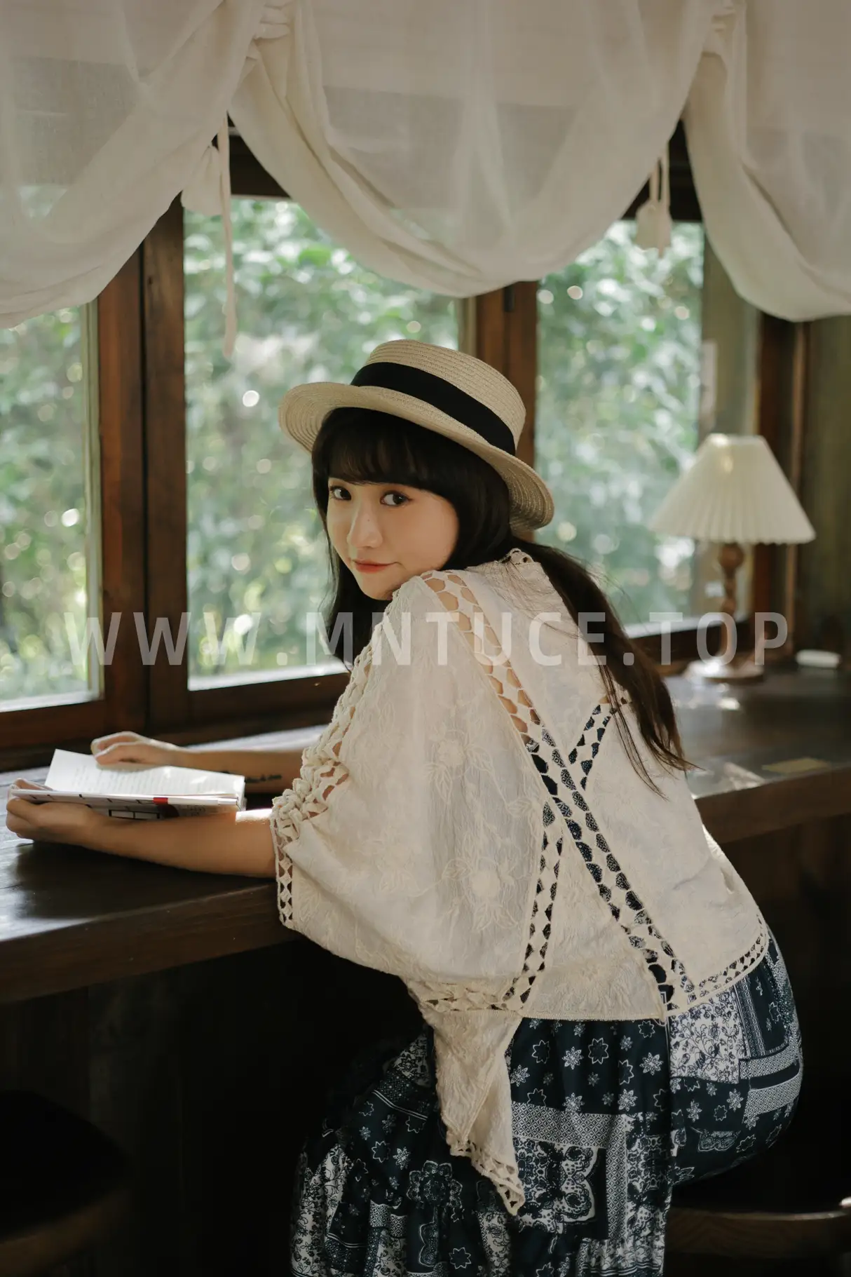 [YITUYU] 2022.09.09 Vol.1910 – Leisure Afternoon Fatty Blue-#[41P]-36